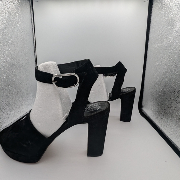 VINCE CAMUTO black heels - Picture 4 of 5